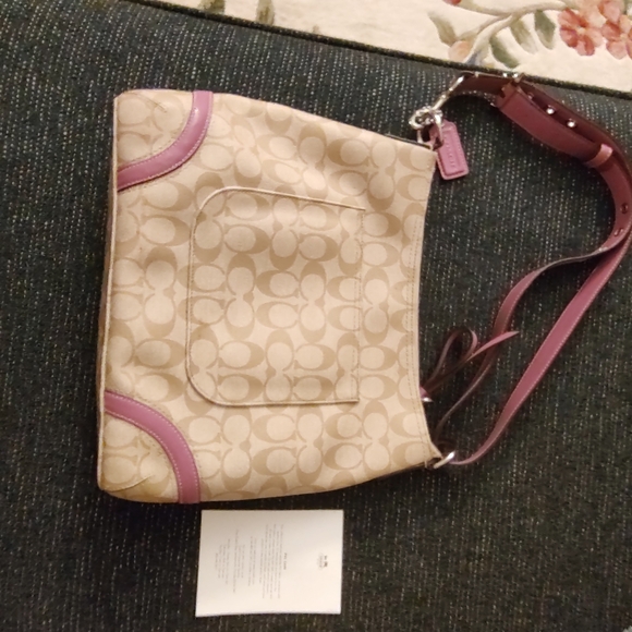 Coach Beige Signature Canvas Shoulder Bag with Pink Leather Trim - Picture 7 of 10